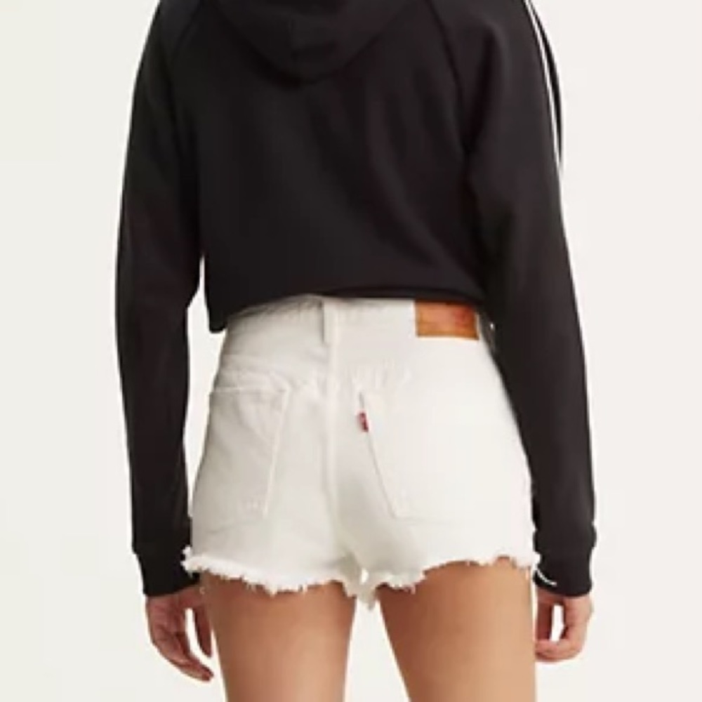 Levi’s 501 Women’s White Shorts Size 27 - Picture 2 of 15